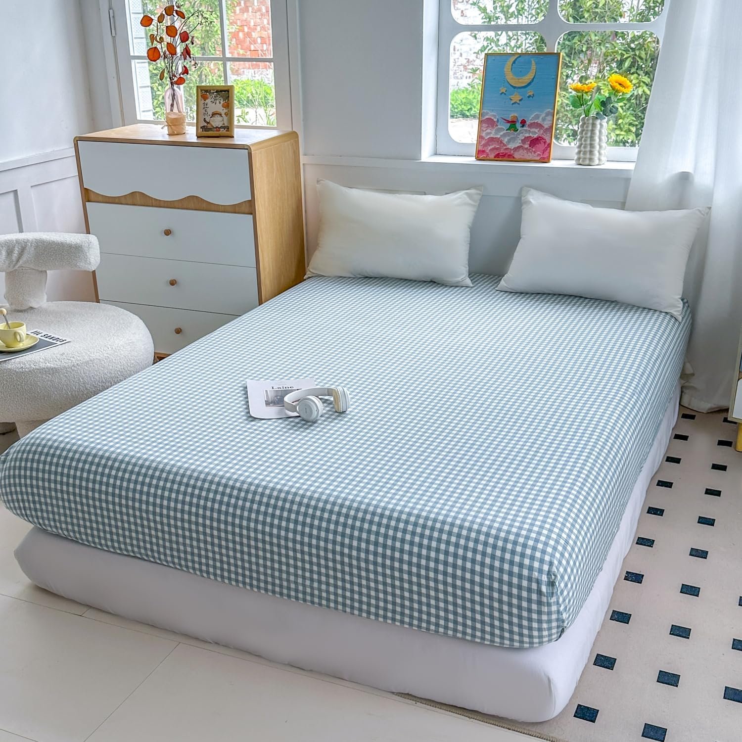 Light blue checkered fitted sheet (Queen size only), 16-inch deep pockets, 100% washed cotton white checkered base sheet, soft, breathable, and easy to care for - Image 2